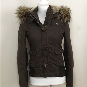 Abercrombie and Fitch - Fur Trim Hood